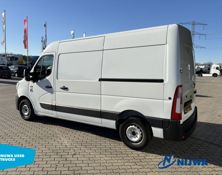 RenaultMaster T35 150 L2H2  Navigatie + Dubbele schuifdeur