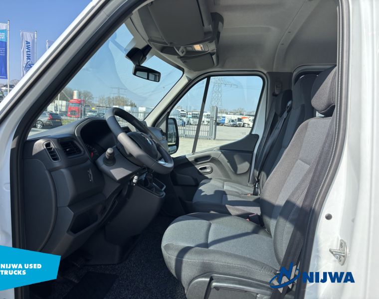 RenaultMaster 145 DC + Open laadbak