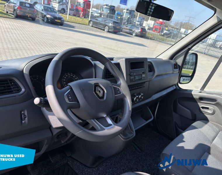 RenaultMaster 145 DC + Open laadbak