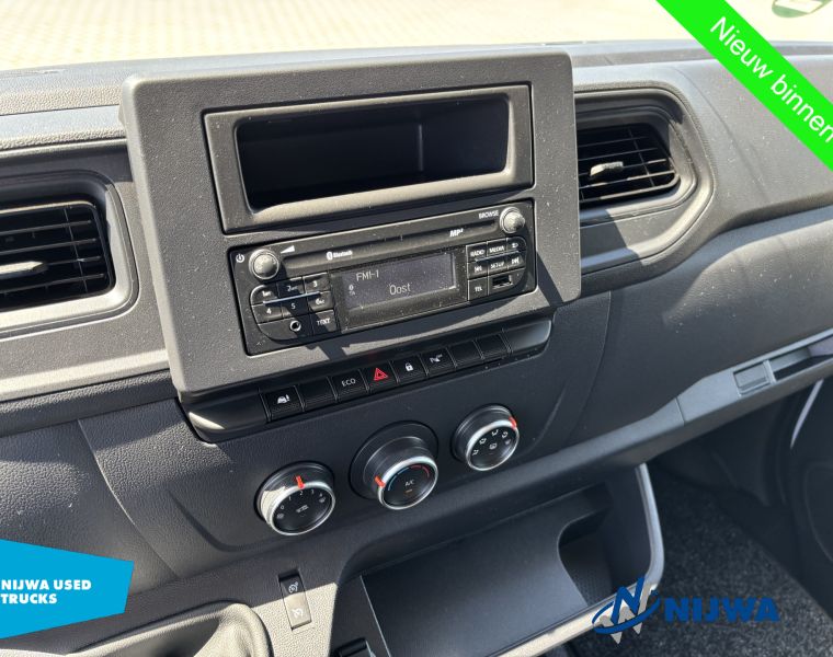 RenaultMaster 135 L3H2 Parkeersensoren + Trekhaak
