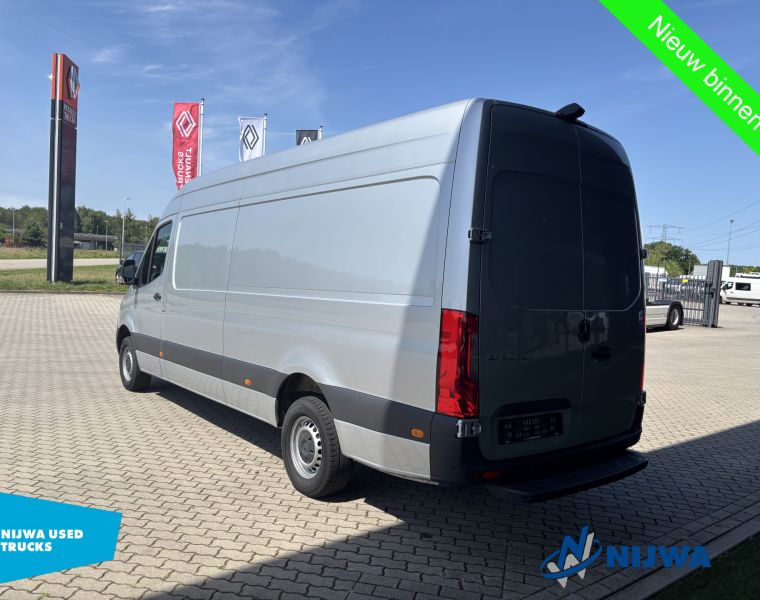 Mercedes-BenzSprinter