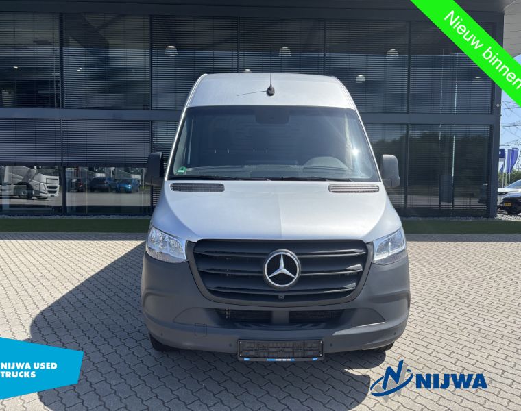 Mercedes-BenzSprinter