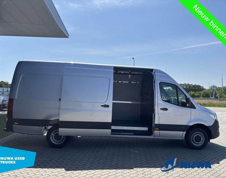 Mercedes-BenzSprinter
