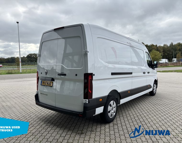 RenaultMaster T35 130 L3H2 Parkeersensoren + Carplay