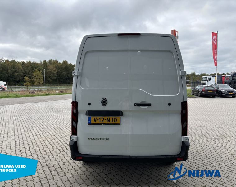 RenaultMaster T35 130 L3H2 Parkeersensoren + Carplay