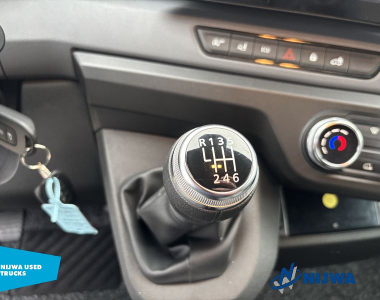 RenaultMaster T35 130 L3H2 Parkeersensoren + Carplay