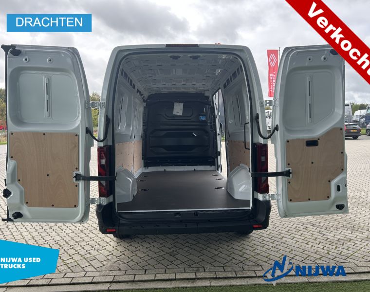 RenaultMaster T35 130 L3H2 Parkeersensoren + Carplay