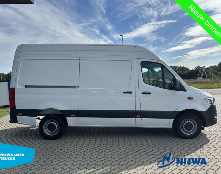 Mercedes-BenzSprinter