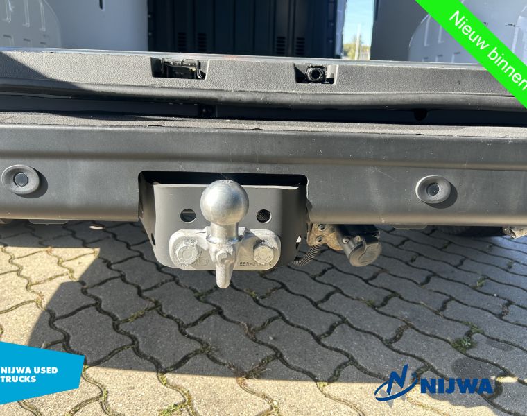 RenaultMaster T35 150 L3H2 Trekhaak + Winterbanden