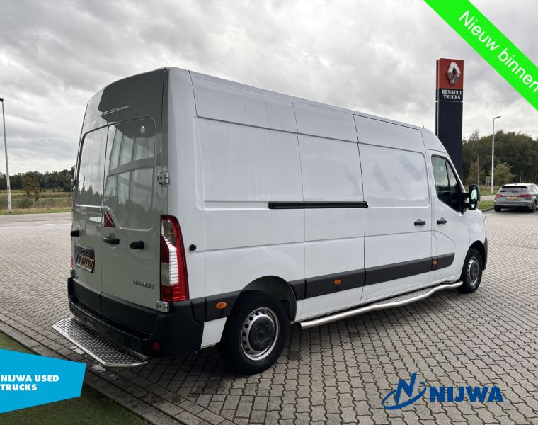 RenaultMaster 135 L3H2 Achteruitrijcamera + PostNL inrichting