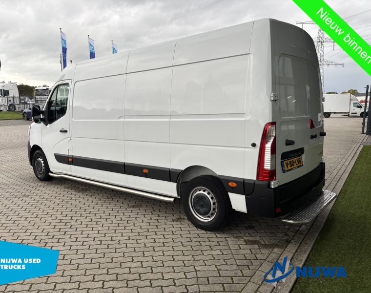 RenaultMaster 135 L3H2 Achteruitrijcamera + PostNL inrichting