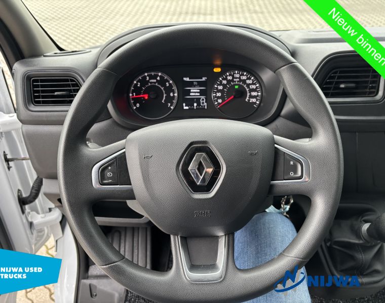RenaultMaster 135 L3H2 Achteruitrijcamera + PostNL inrichting