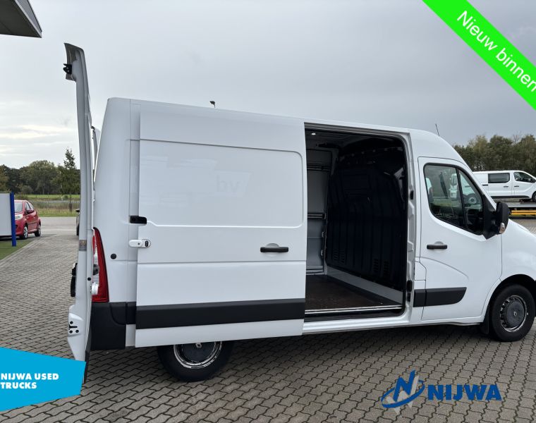 RenaultMaster T35 150 L2H2 Automaat + Navigatie