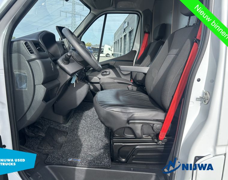 RenaultMaster T35 135 L3H2 Navigatie + PostNL inrichting