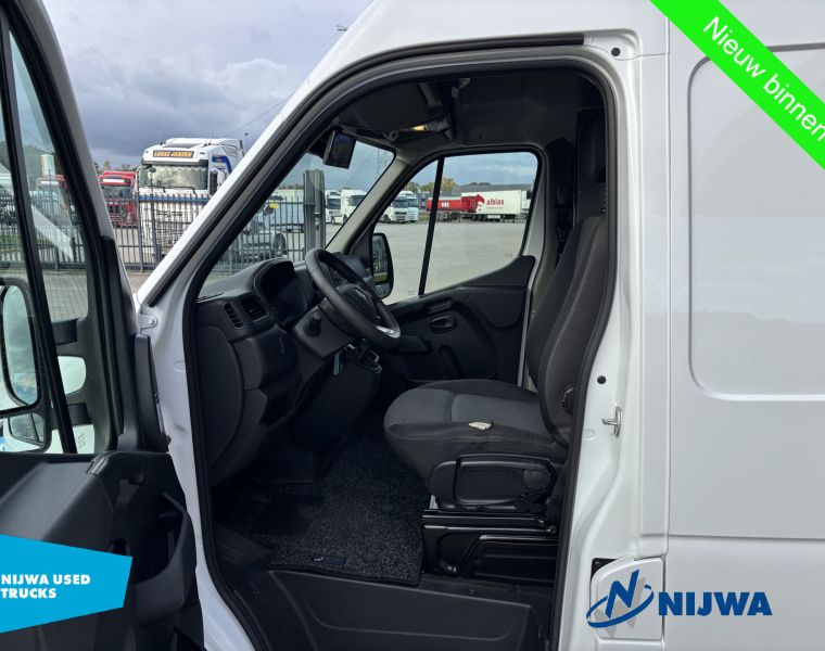 RenaultMaster 135 L3H2 Parkeersensoren + PostNL inrichting